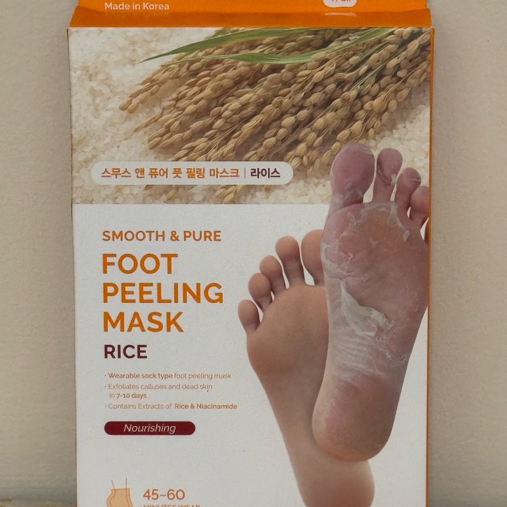 Korean Foot Care Exfoliating Smooth & Pure Foot Peeling Mask NEW